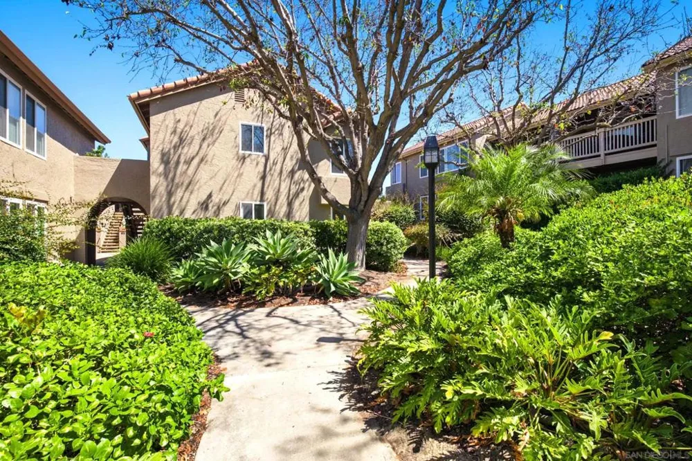 930 Via Mil Cumbres #151 Solana Beach, CA 92075