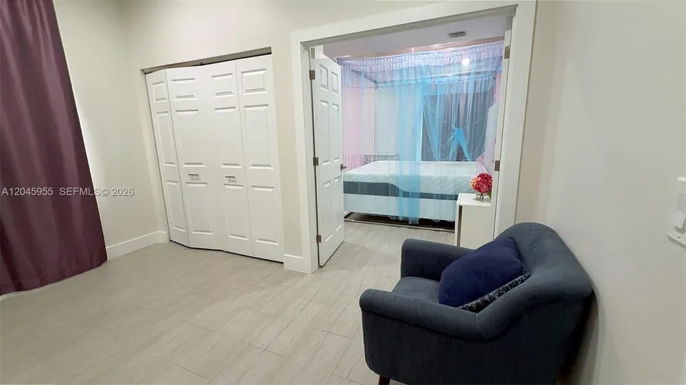 12802 Grand Oaks Dr #0 Davie, FL 33330