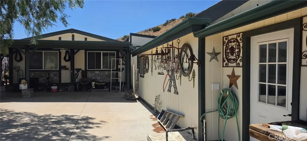 33805 Buffalo Ridge Acton, CA 93510