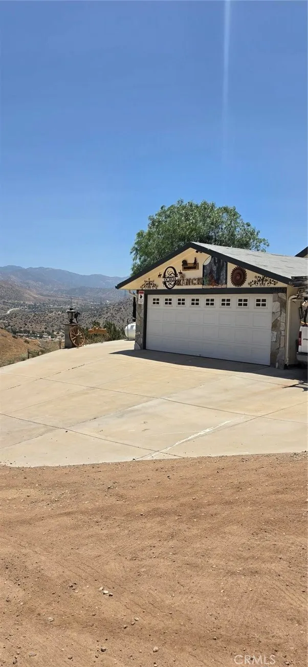 33805 Buffalo Ridge Acton, CA 93510