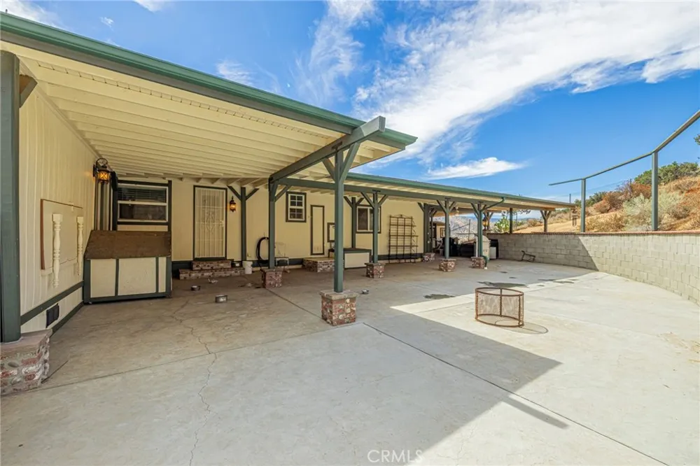 33805 Buffalo Ridge Acton, CA 93510