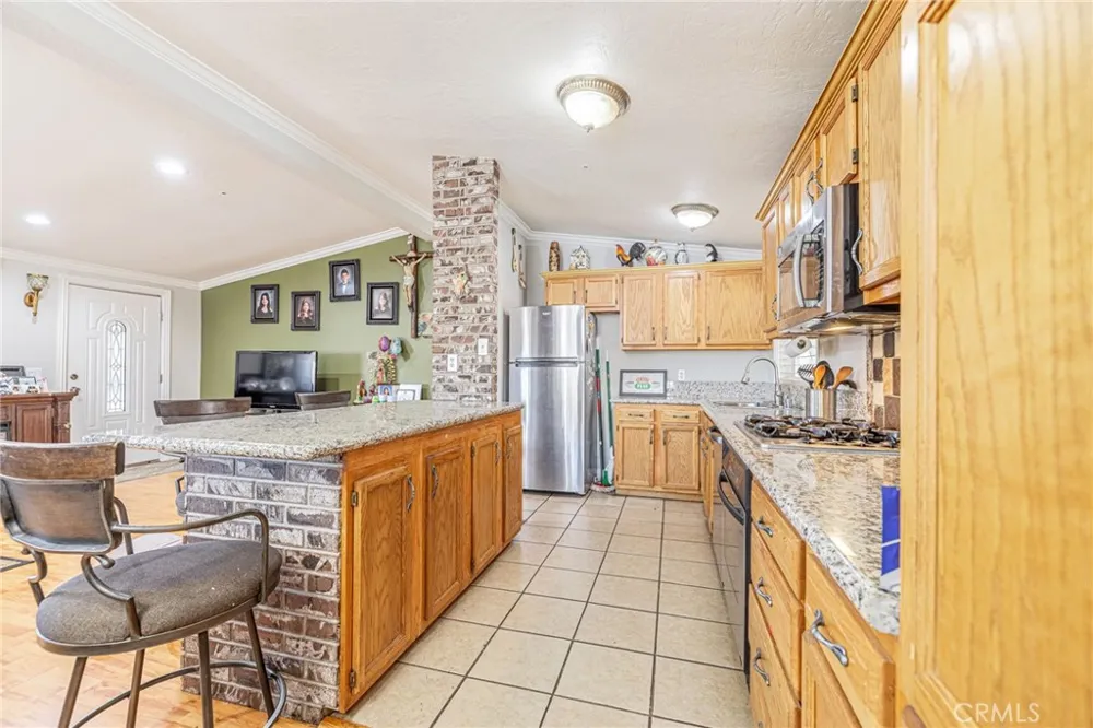 33805 Buffalo Ridge Acton, CA 93510