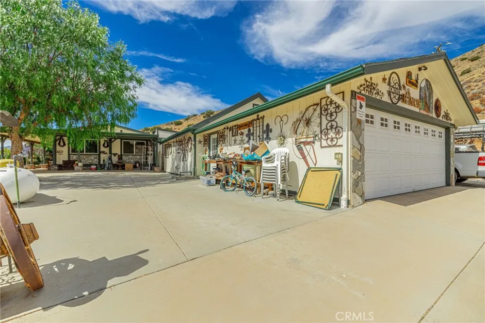 33805 Buffalo Ridge Acton, CA 93510