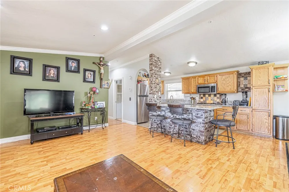 33805 Buffalo Ridge Acton, CA 93510
