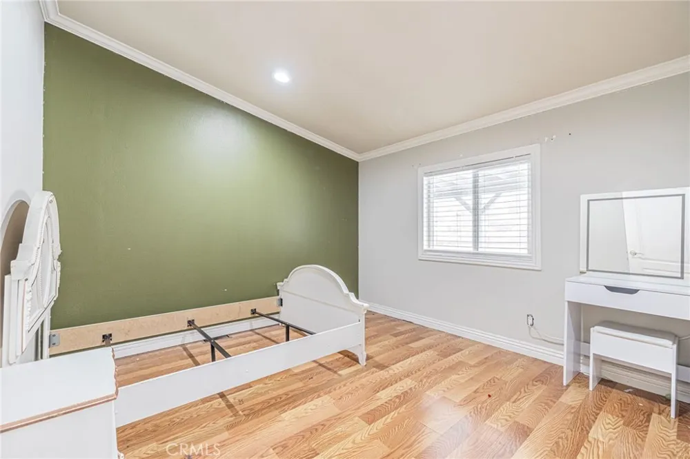 33805 Buffalo Ridge Acton, CA 93510