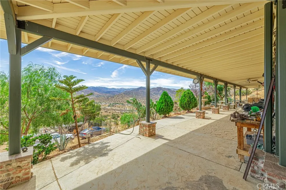 33805 Buffalo Ridge Acton, CA 93510