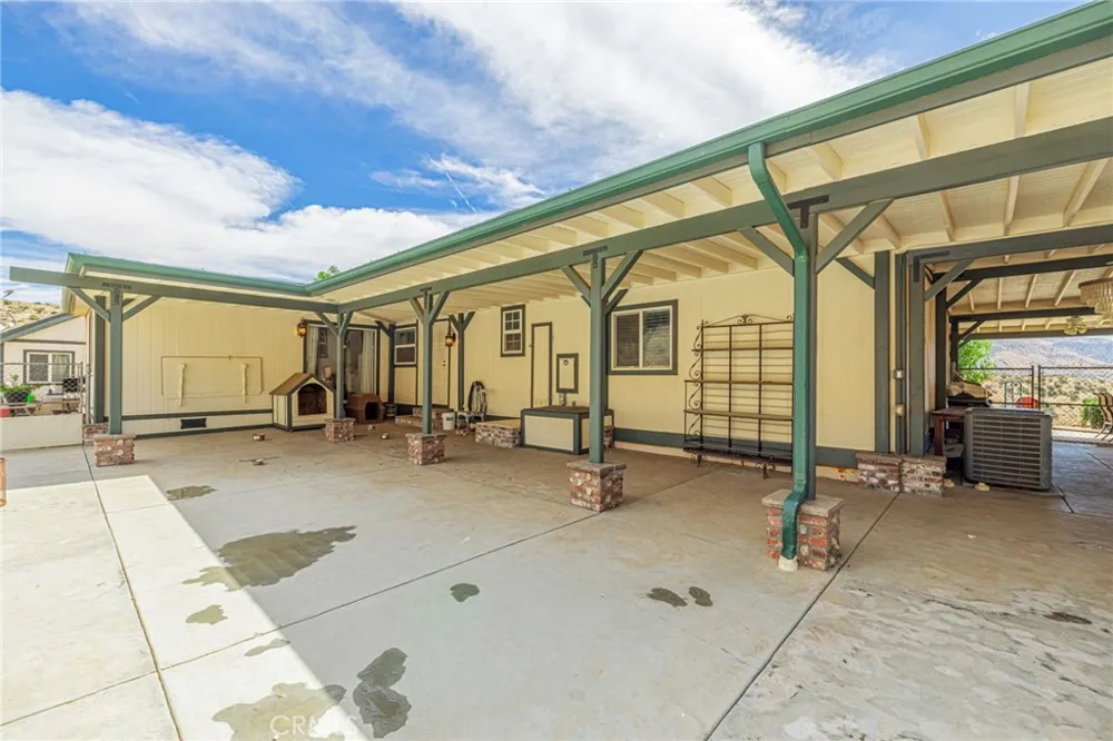 33805 Buffalo Ridge Acton, CA 93510