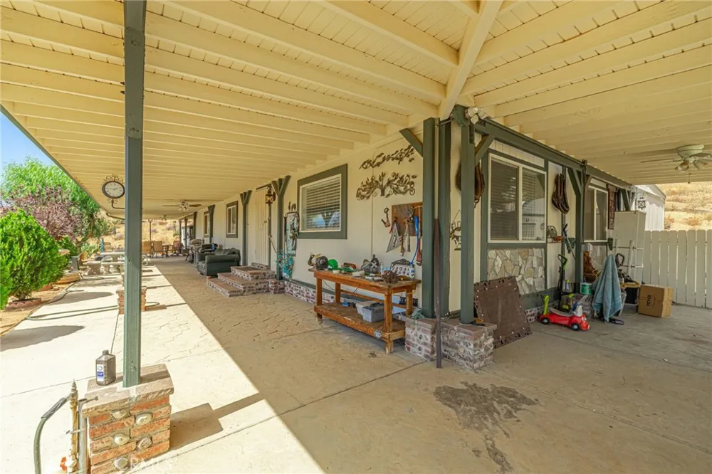 33805 Buffalo Ridge Acton, CA 93510