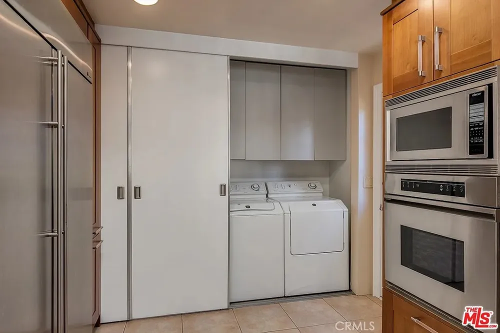 1212 San Vicente Santa Monica, CA 90402