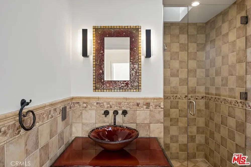 1212 San Vicente Santa Monica, CA 90402