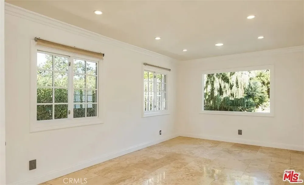 1212 San Vicente Santa Monica, CA 90402