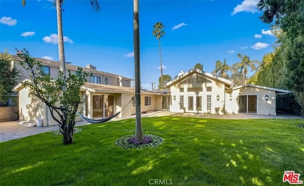 1212 San Vicente Santa Monica, CA 90402