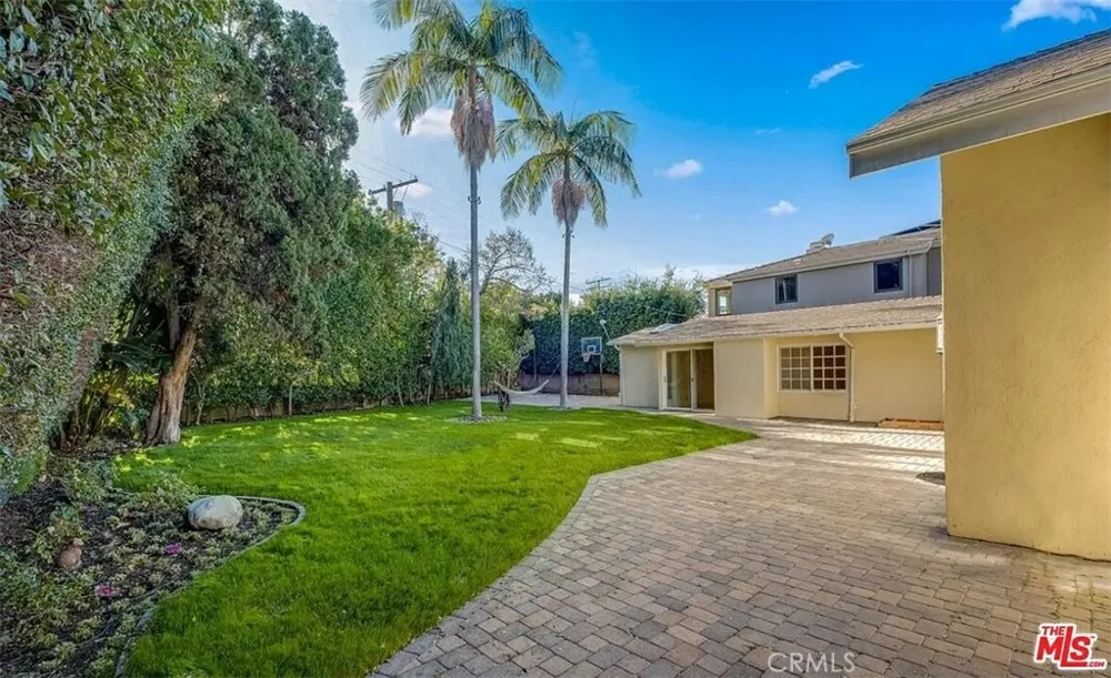 1212 San Vicente Santa Monica, CA 90402