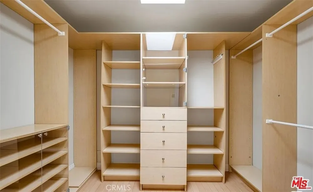 1212 San Vicente Santa Monica, CA 90402