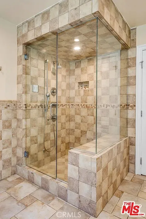 1212 San Vicente Santa Monica, CA 90402