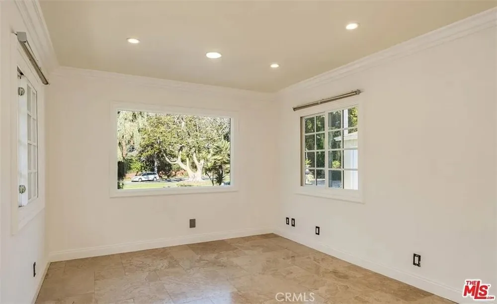 1212 San Vicente Santa Monica, CA 90402