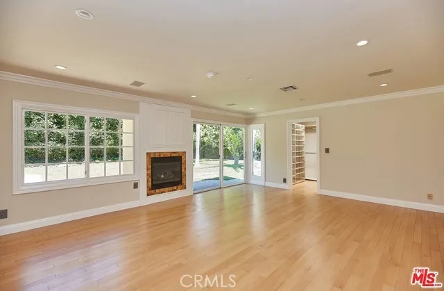 1212 San Vicente Santa Monica, CA 90402