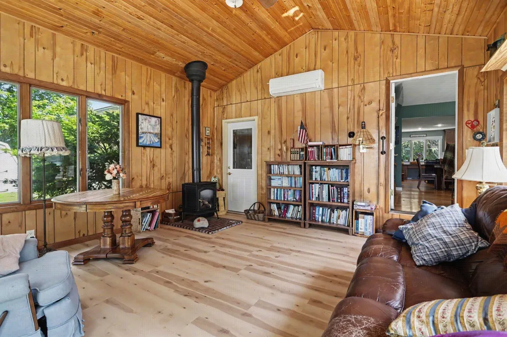 10492 Range Line Road Berrien Springs, MI 49103