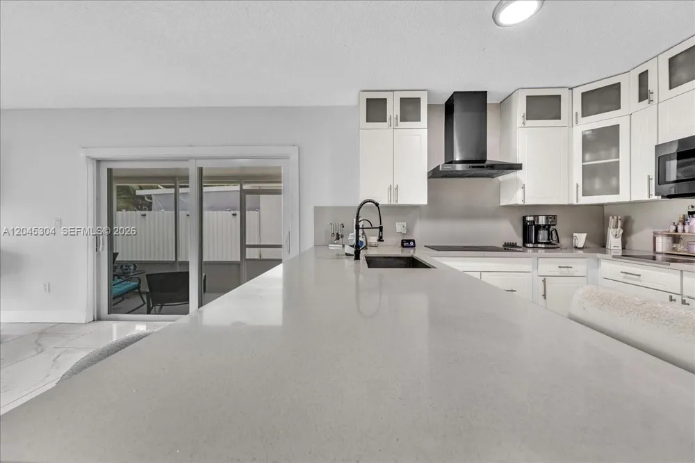 5542 NW 190th Ln Miami Gardens, FL 33055