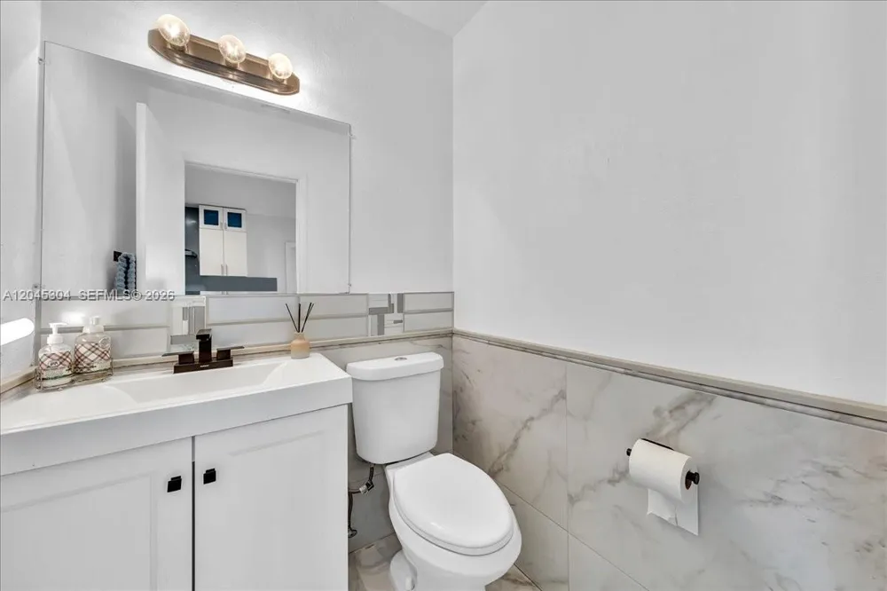 5542 NW 190th Ln Miami Gardens, FL 33055