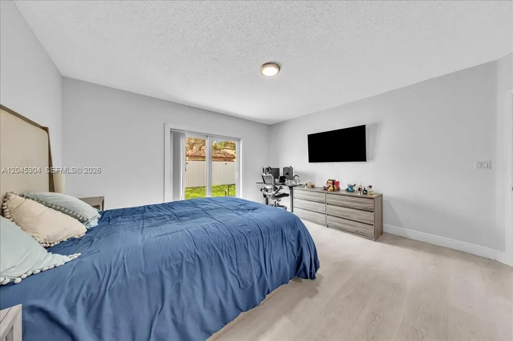5542 NW 190th Ln Miami Gardens, FL 33055