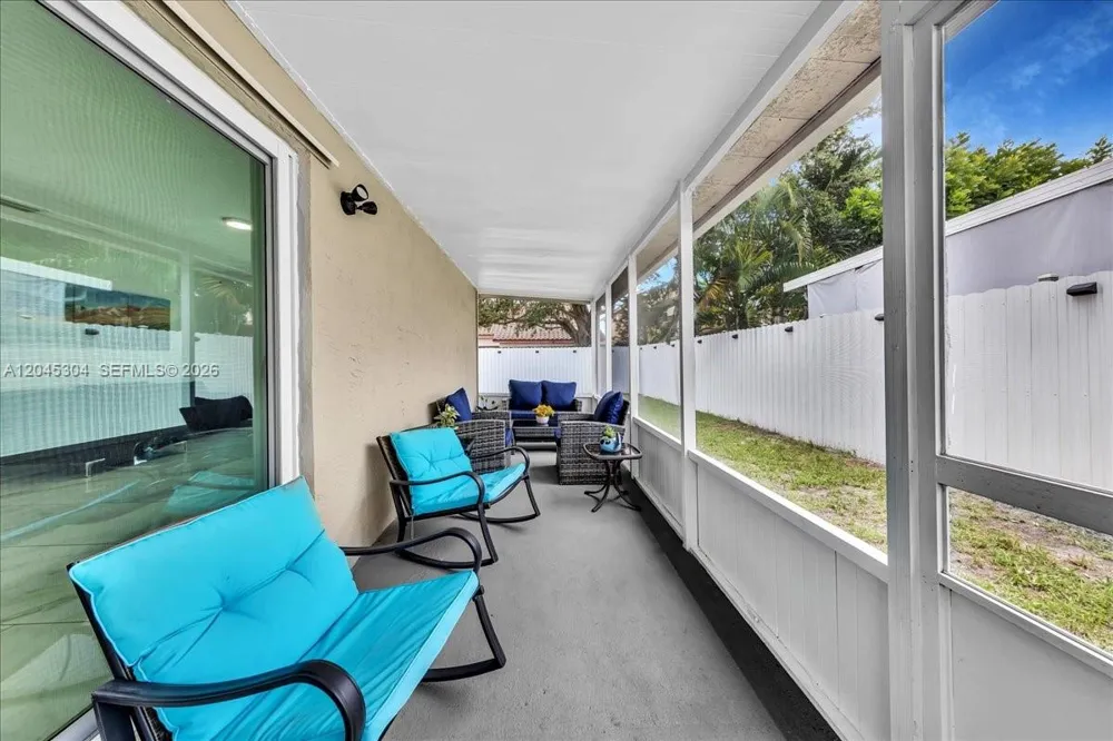 5542 NW 190th Ln Miami Gardens, FL 33055