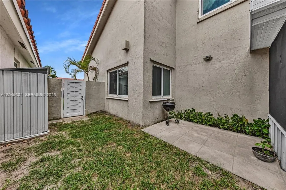 5542 NW 190th Ln Miami Gardens, FL 33055