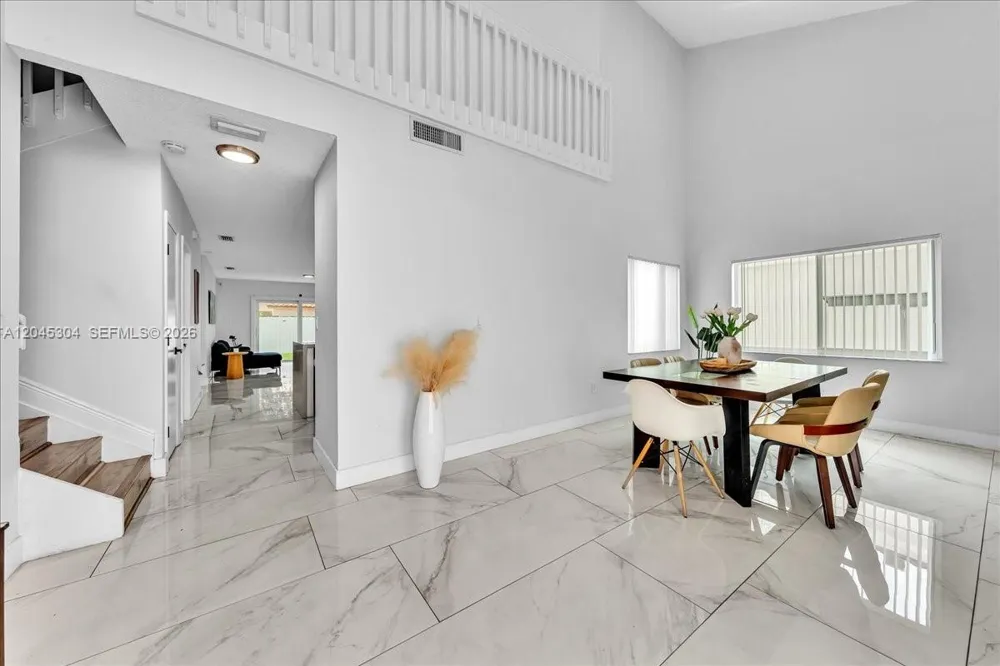 5542 NW 190th Ln Miami Gardens, FL 33055