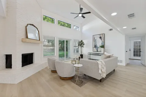 4721 Fallon Place