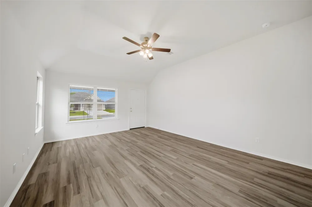 1220 High Street Navasota, TX 77868