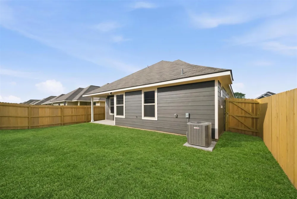 1220 High Street Navasota, TX 77868