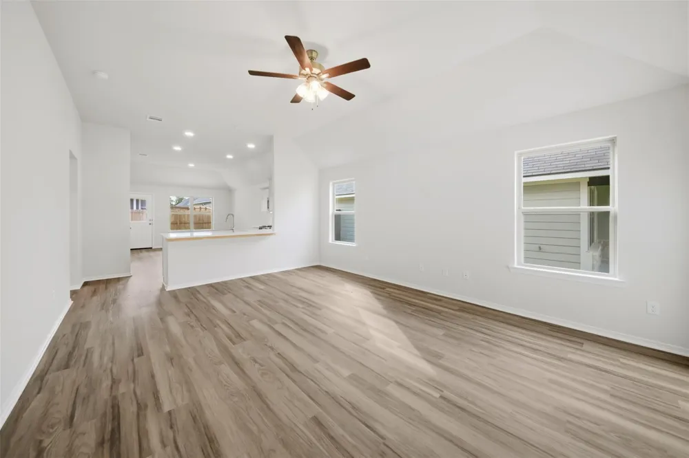 1220 High Street Navasota, TX 77868