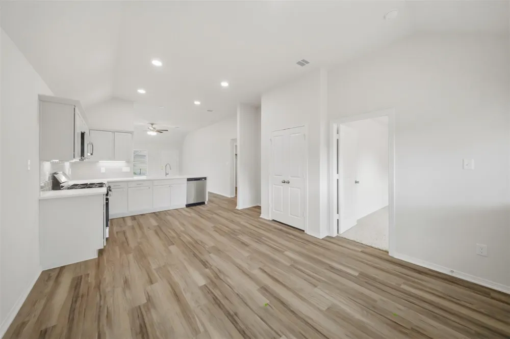 1220 High Street Navasota, TX 77868