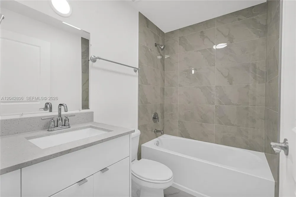 2729 NW 44 St #2729 Miami, FL 33142