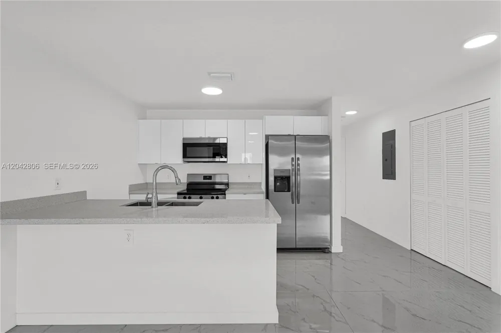 2729 NW 44 St #2729 Miami, FL 33142