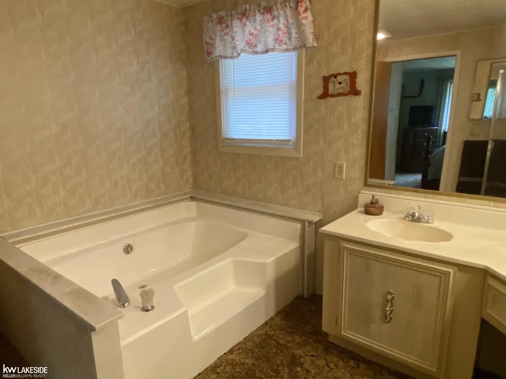 4377 Cochran Road Lake Township, MI 48725