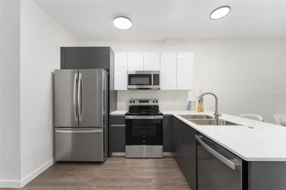1581 NW 29TH ROAD #8 Gainesville, FL 32605