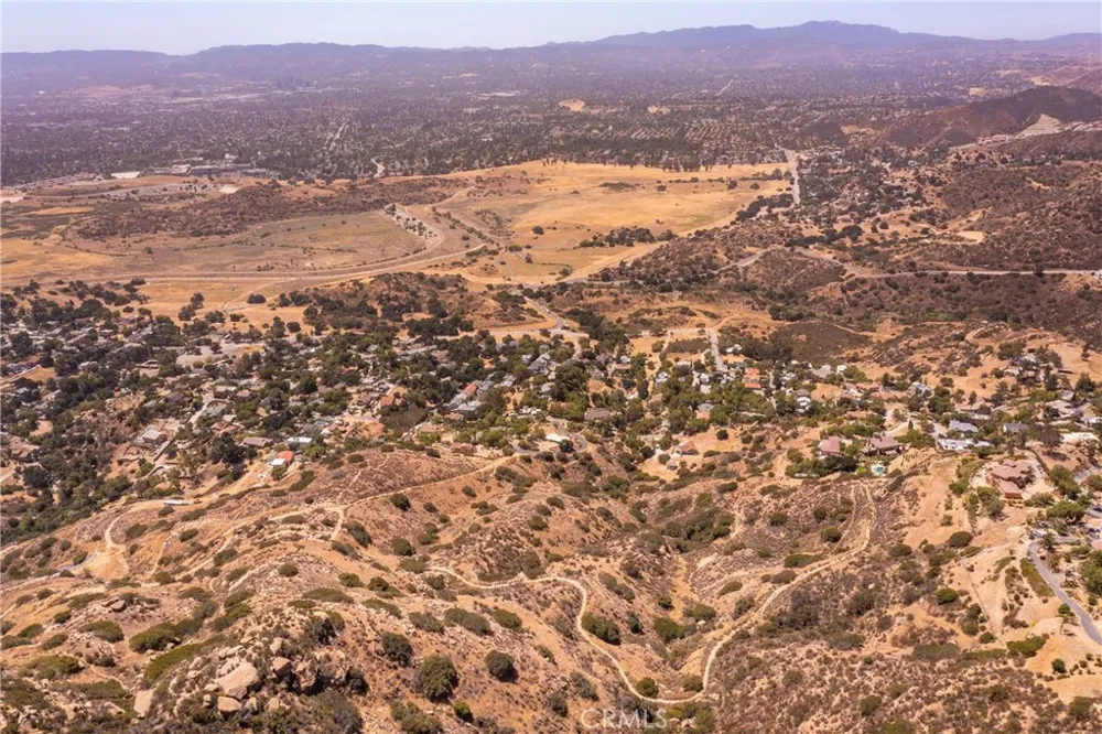 7200 WEBB Chatsworth, CA 91311