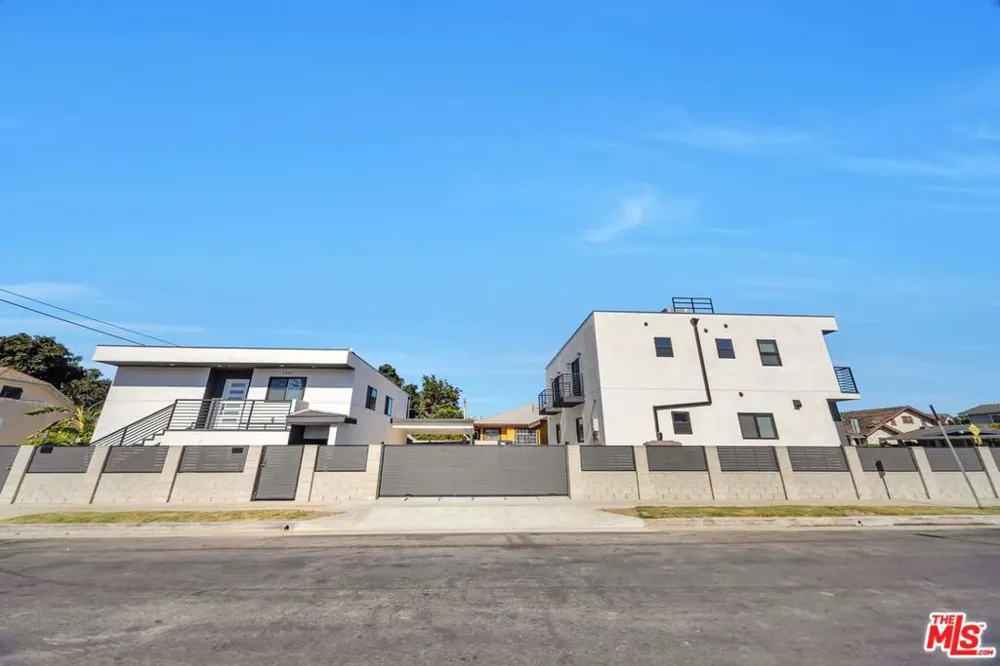 4239 Halldale Avenue Los Angeles, CA 90062