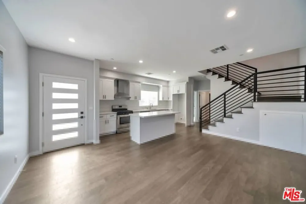 4239 Halldale Avenue Los Angeles, CA 90062