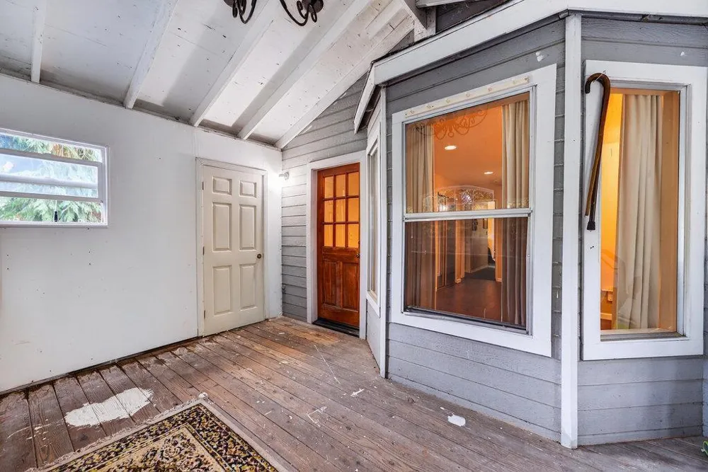 885 Larkin Valley Road Watsonville, CA 95076