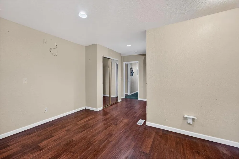 885 Larkin Valley Road Watsonville, CA 95076