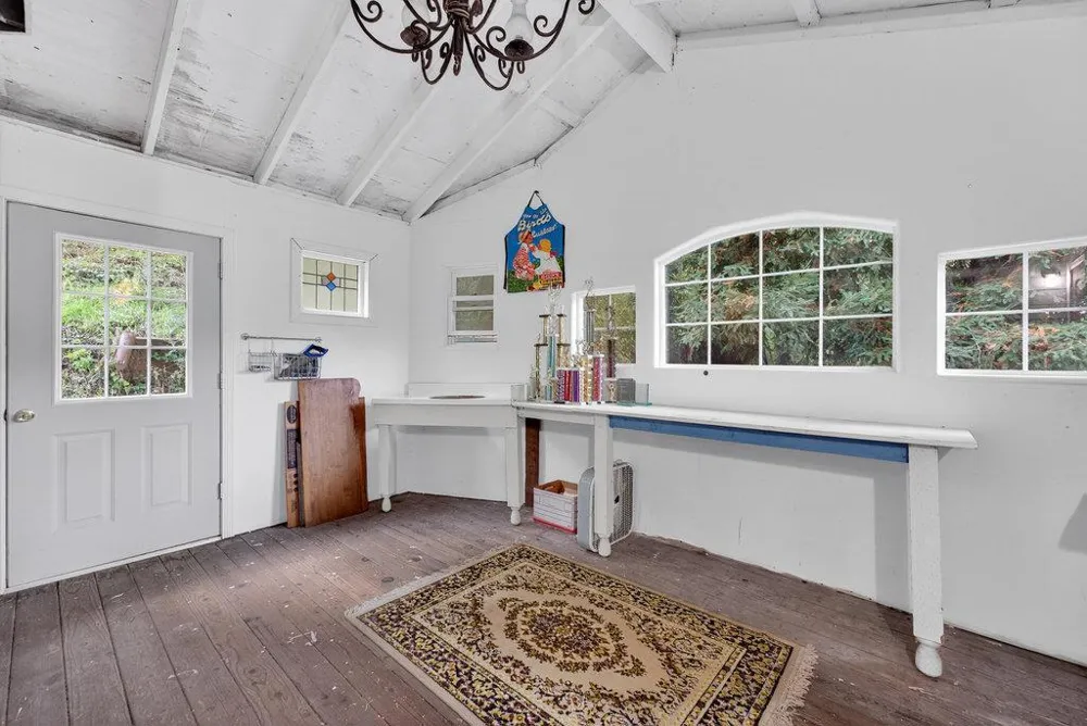 885 Larkin Valley Road Watsonville, CA 95076