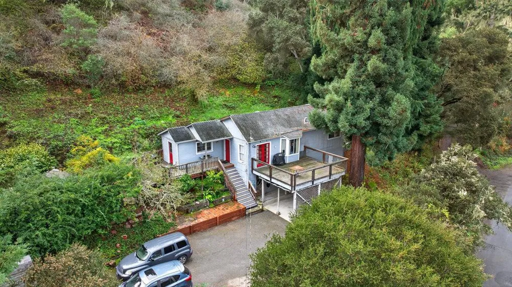 885 Larkin Valley Road Watsonville, CA 95076