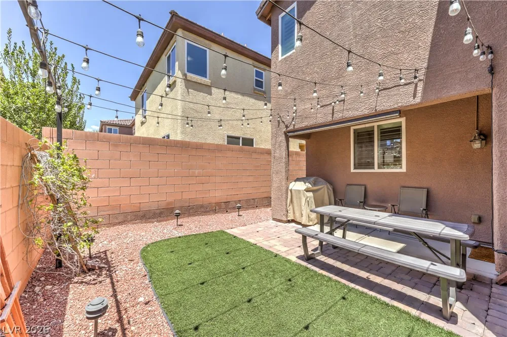 9317 Flowering Tulip Avenue Las Vegas, NV 89166