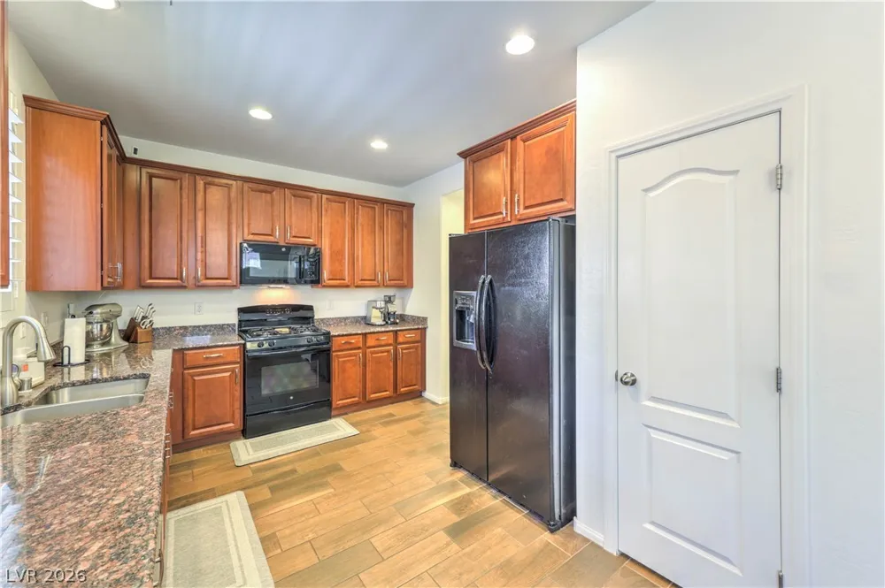 9317 Flowering Tulip Avenue Las Vegas, NV 89166
