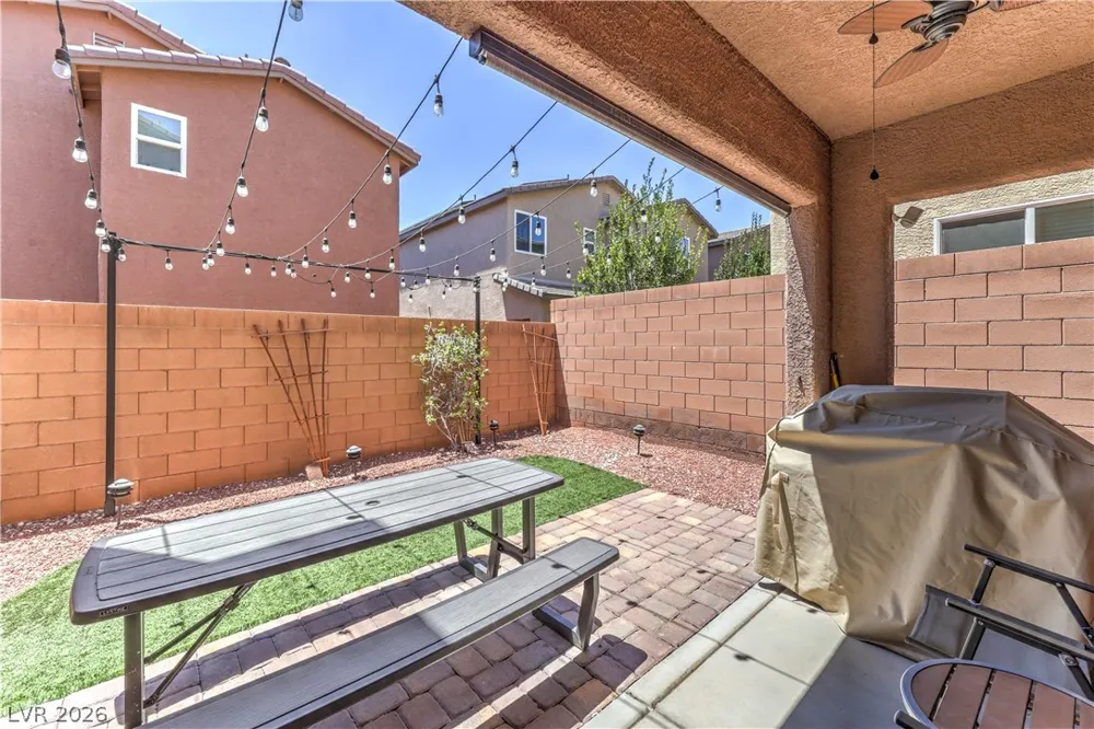 9317 Flowering Tulip Avenue Las Vegas, NV 89166