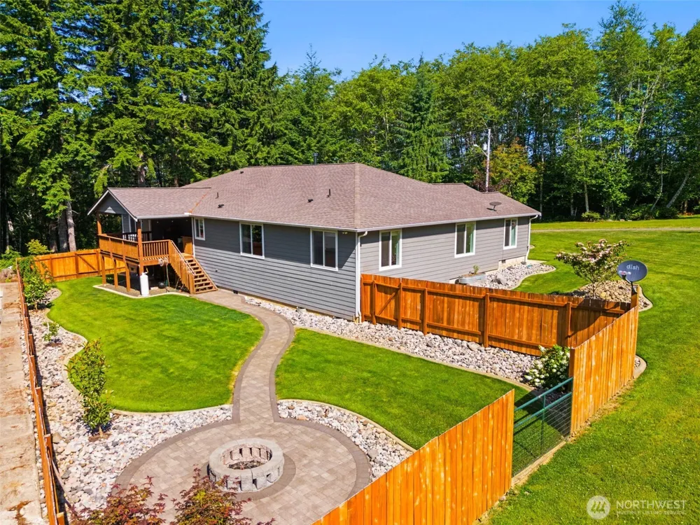 59 Timothy Lane E Elma, WA 98541