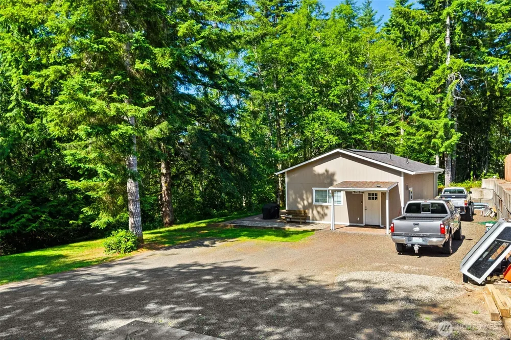 59 Timothy Lane E Elma, WA 98541