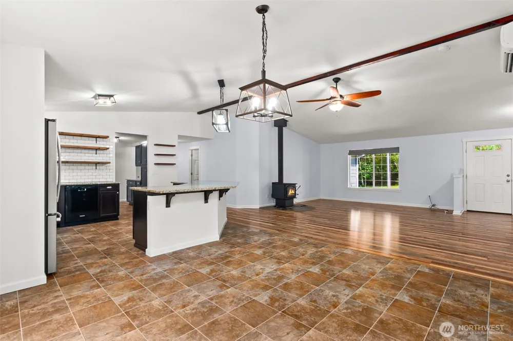 59 Timothy Lane E Elma, WA 98541